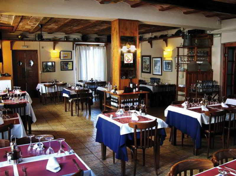 Fonda Biayna Hotel Bellver De Cerdanya Eksteriør billede
