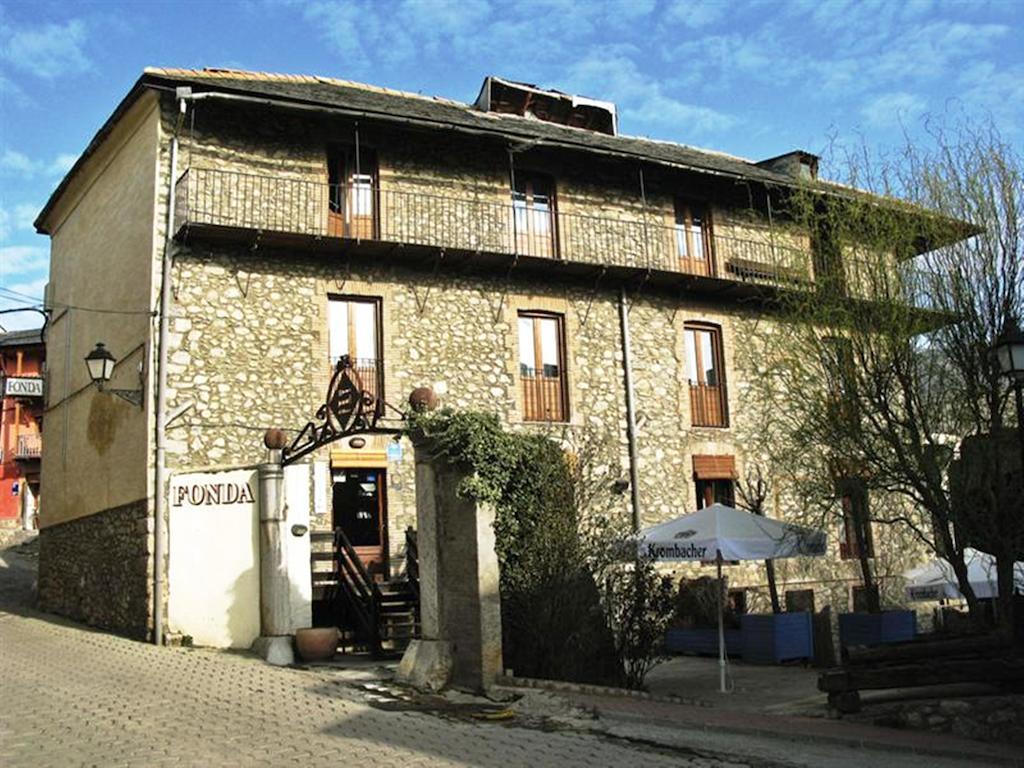 Fonda Biayna Hotel Bellver De Cerdanya Eksteriør billede