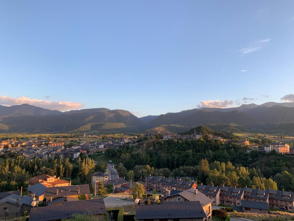 Fonda Biayna Hotel Bellver De Cerdanya Eksteriør billede