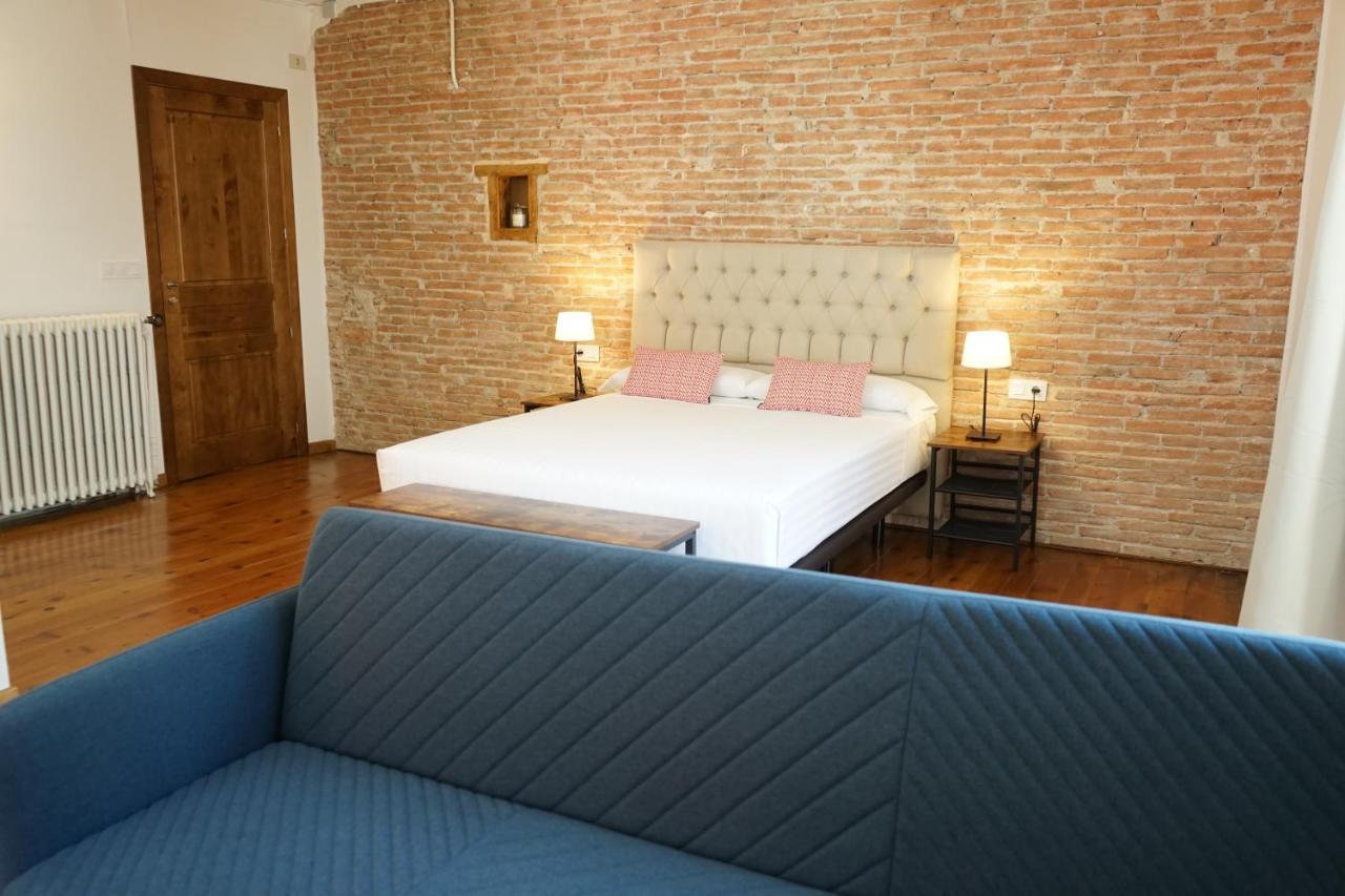 Fonda Biayna Hotel Bellver De Cerdanya Eksteriør billede